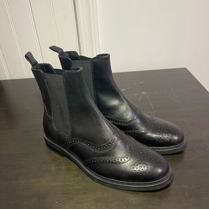 Vagabond slip on boots
